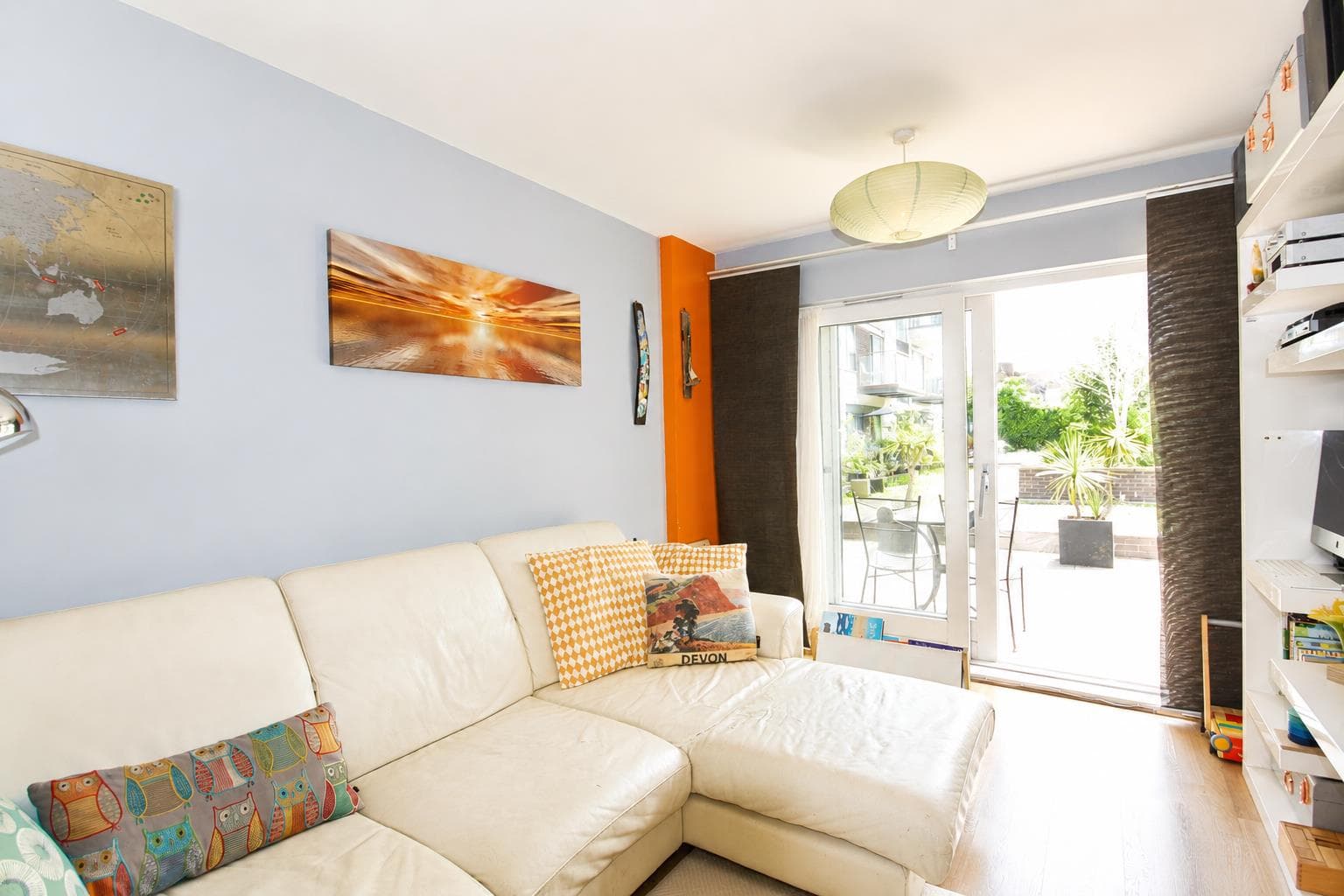 Point Pleasant, London, SW18 1PT