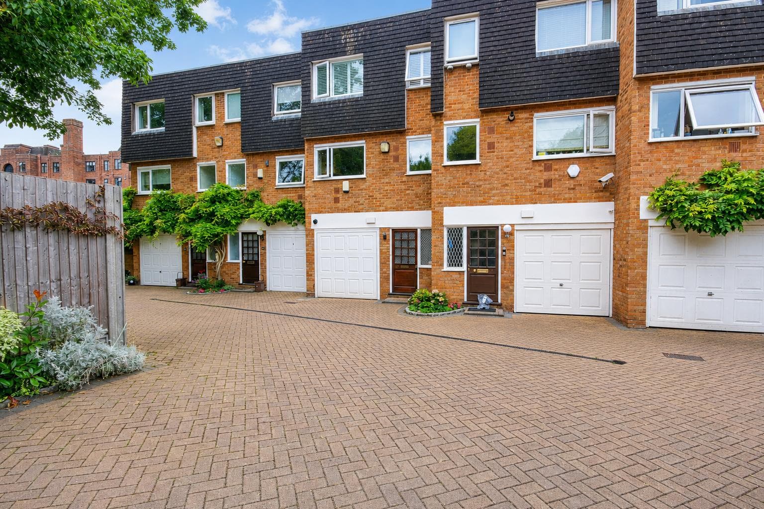Westleigh Avenue, London, SW15 6RP