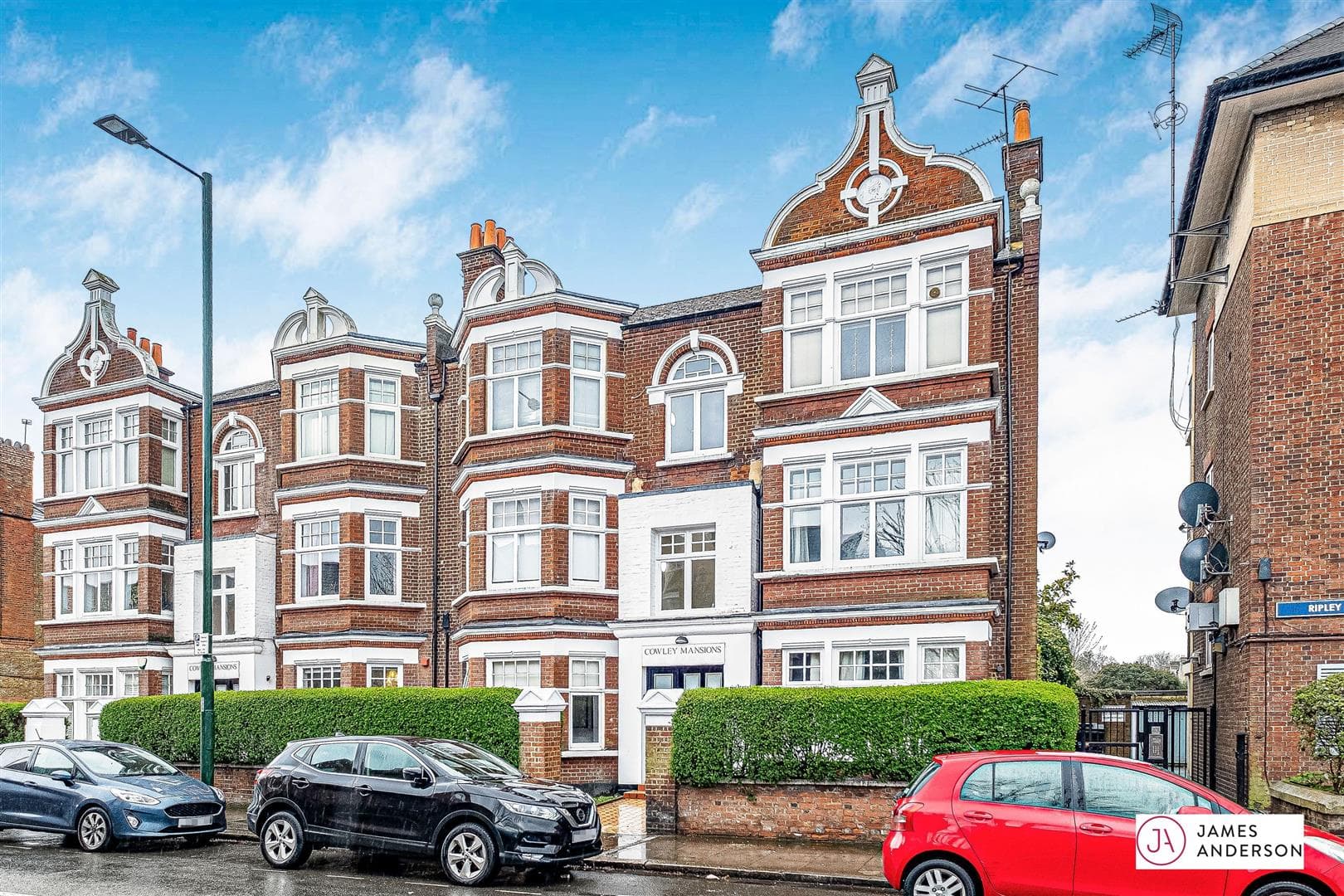 Cowley Mansions, Mortlake High Street, Mortlake, London, SW14 8SL