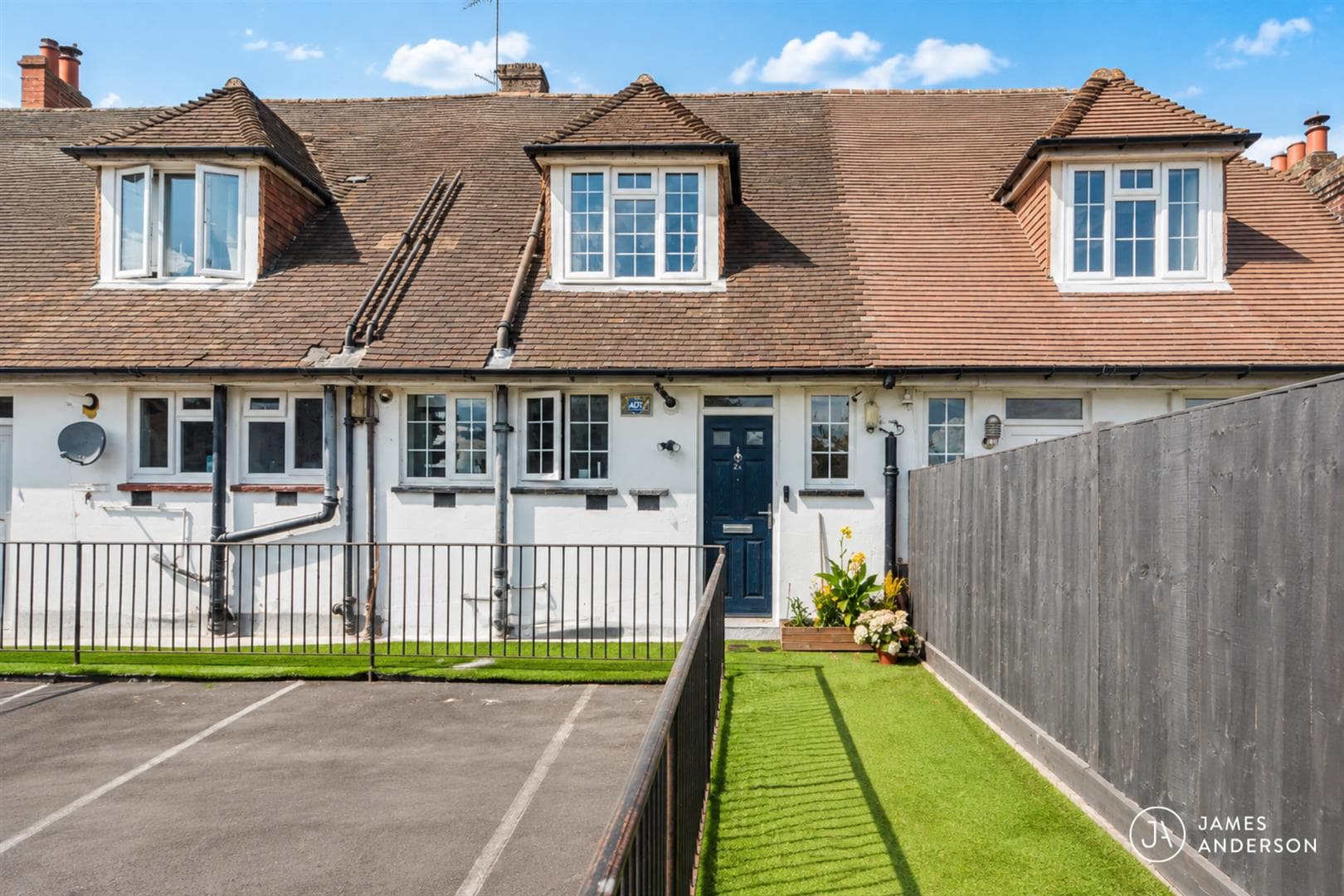 Vale Parade, London, SW15 3PS