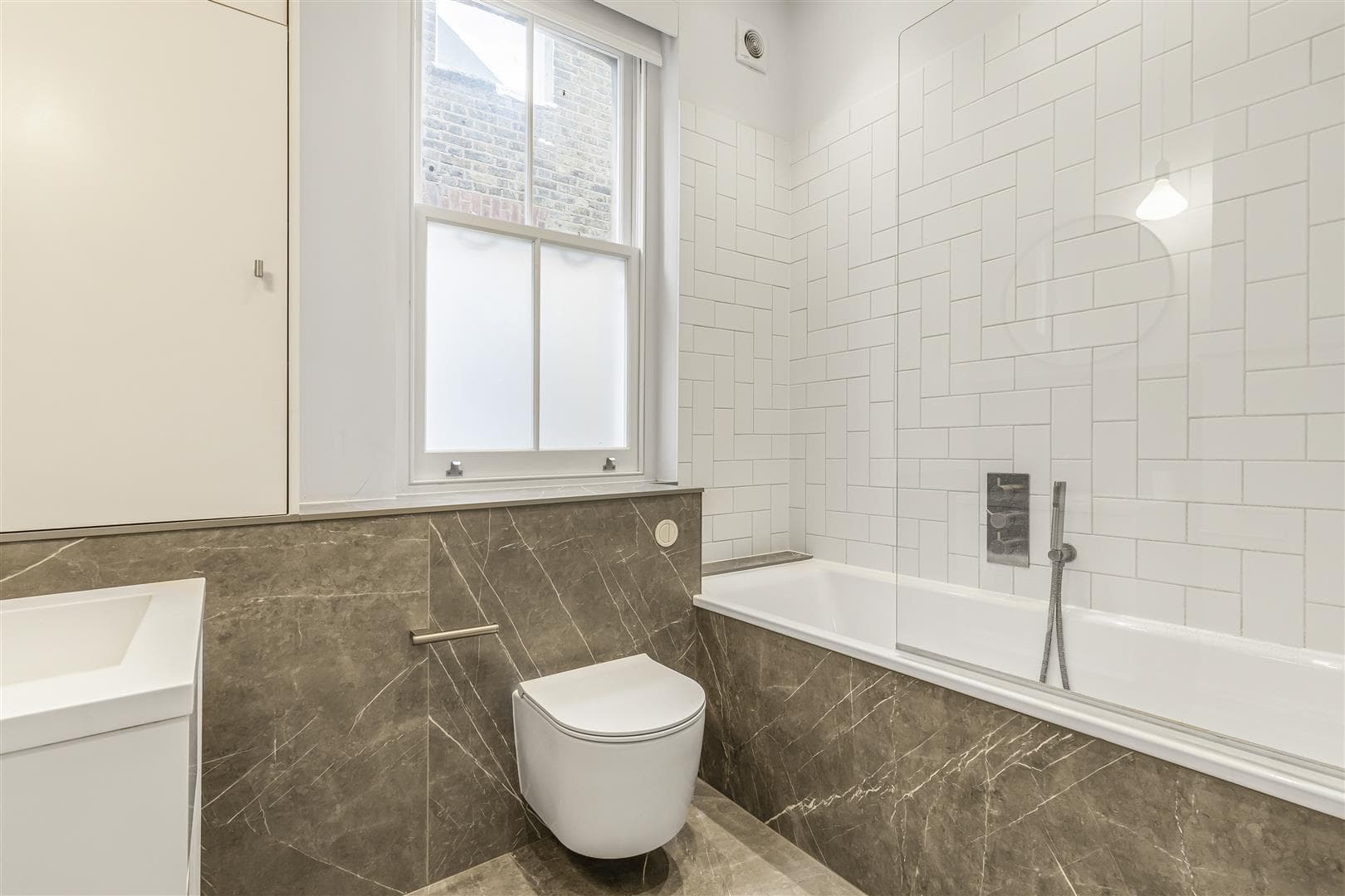 8 Castelnau, Barnes, London, SW13 9RU