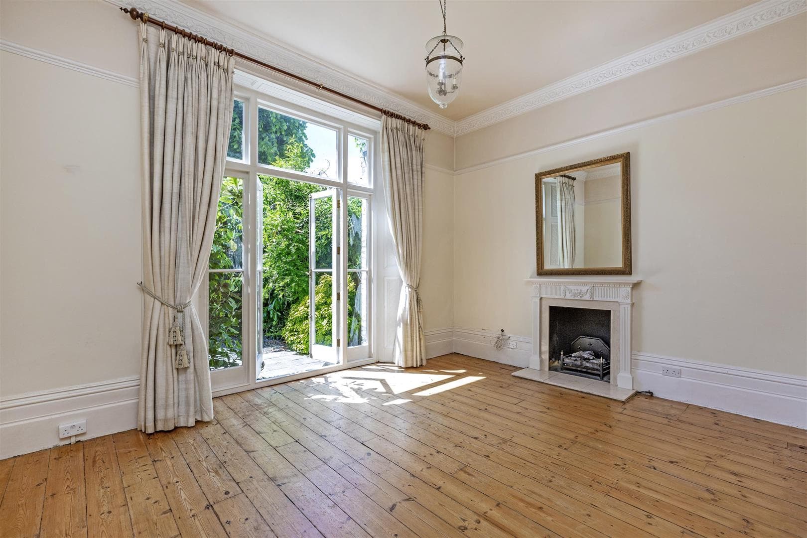 337 Upper Richmond Road, Putney, London, SW15 6XP