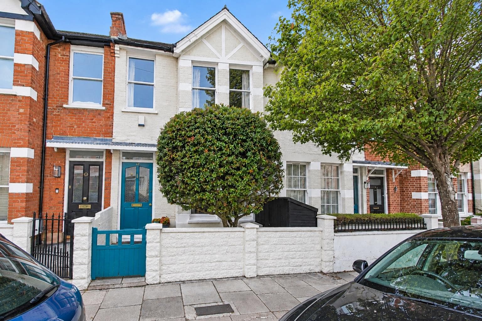 Second Avenue, London, SW14 8QE