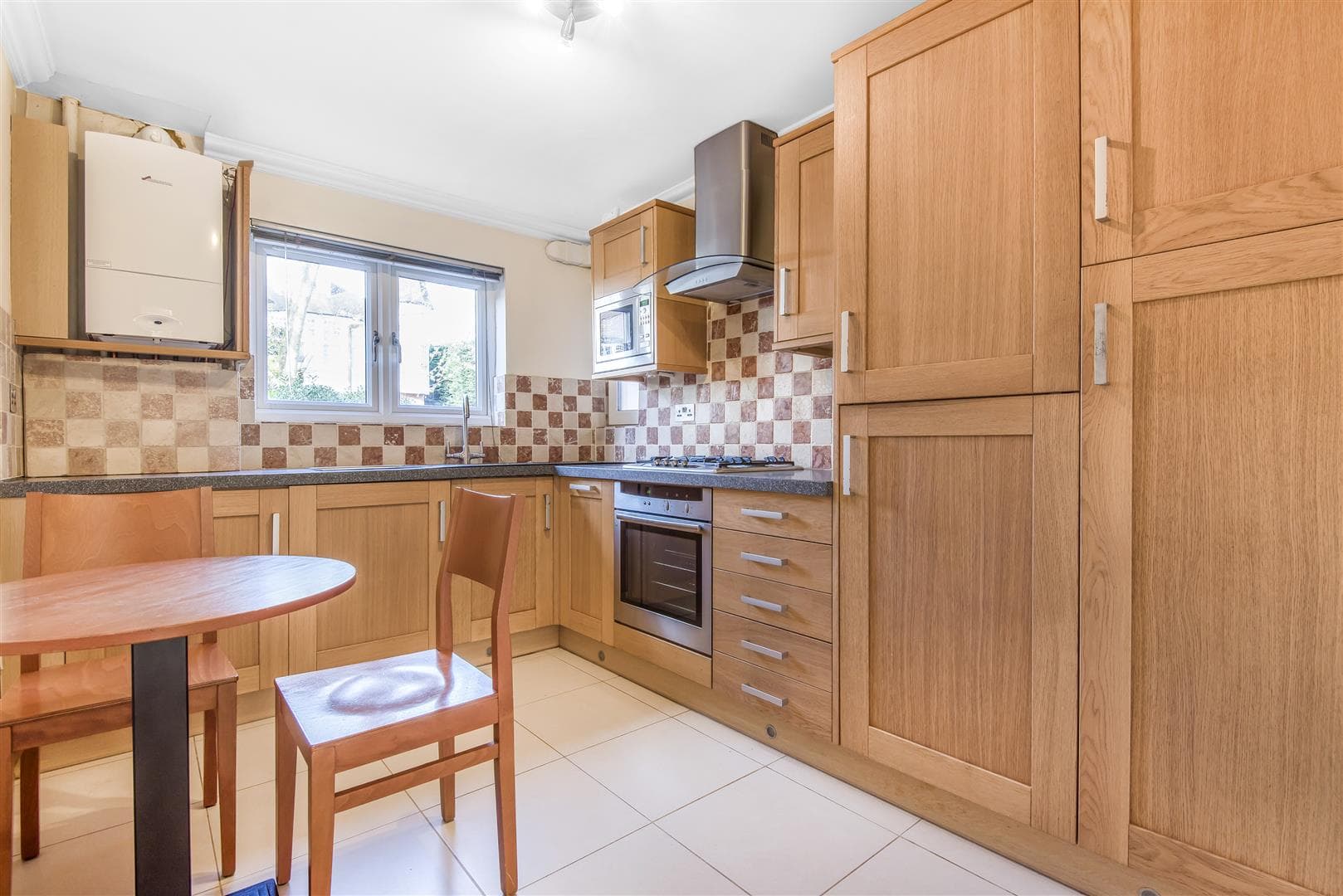 Sheen Gate Gardens, East Sheen, London, SW14 7PB