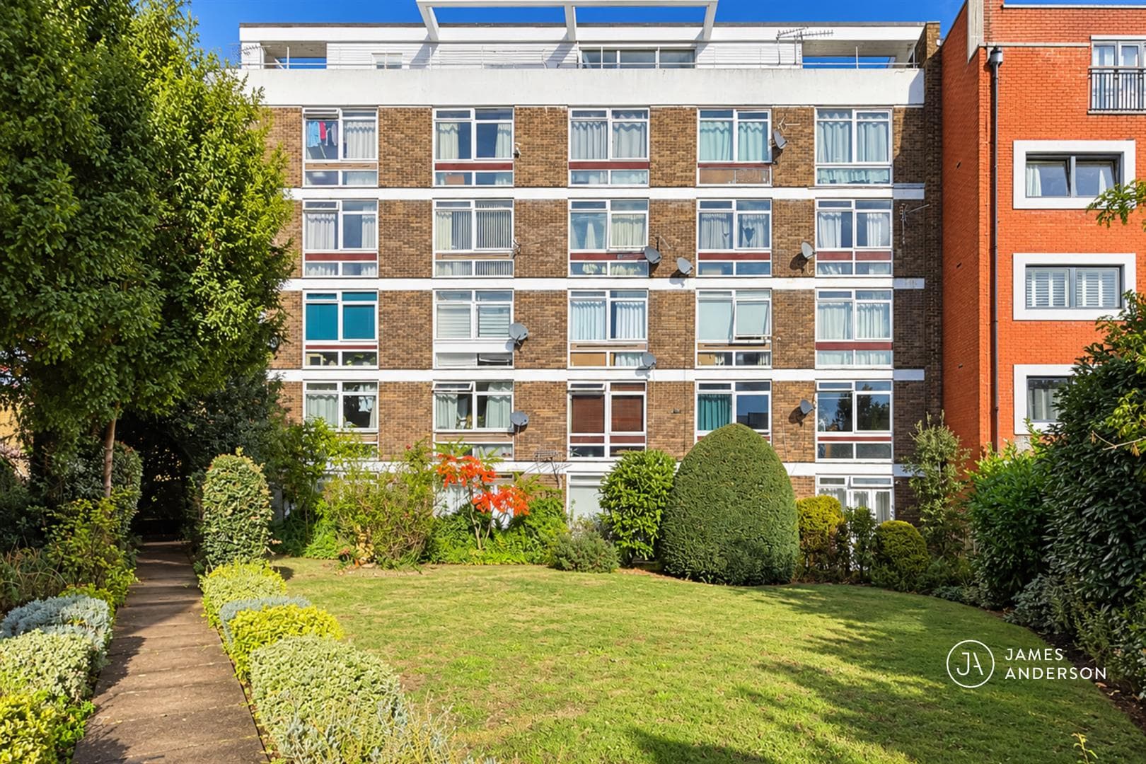 Upper Richmond Road, London, SW15 6UA